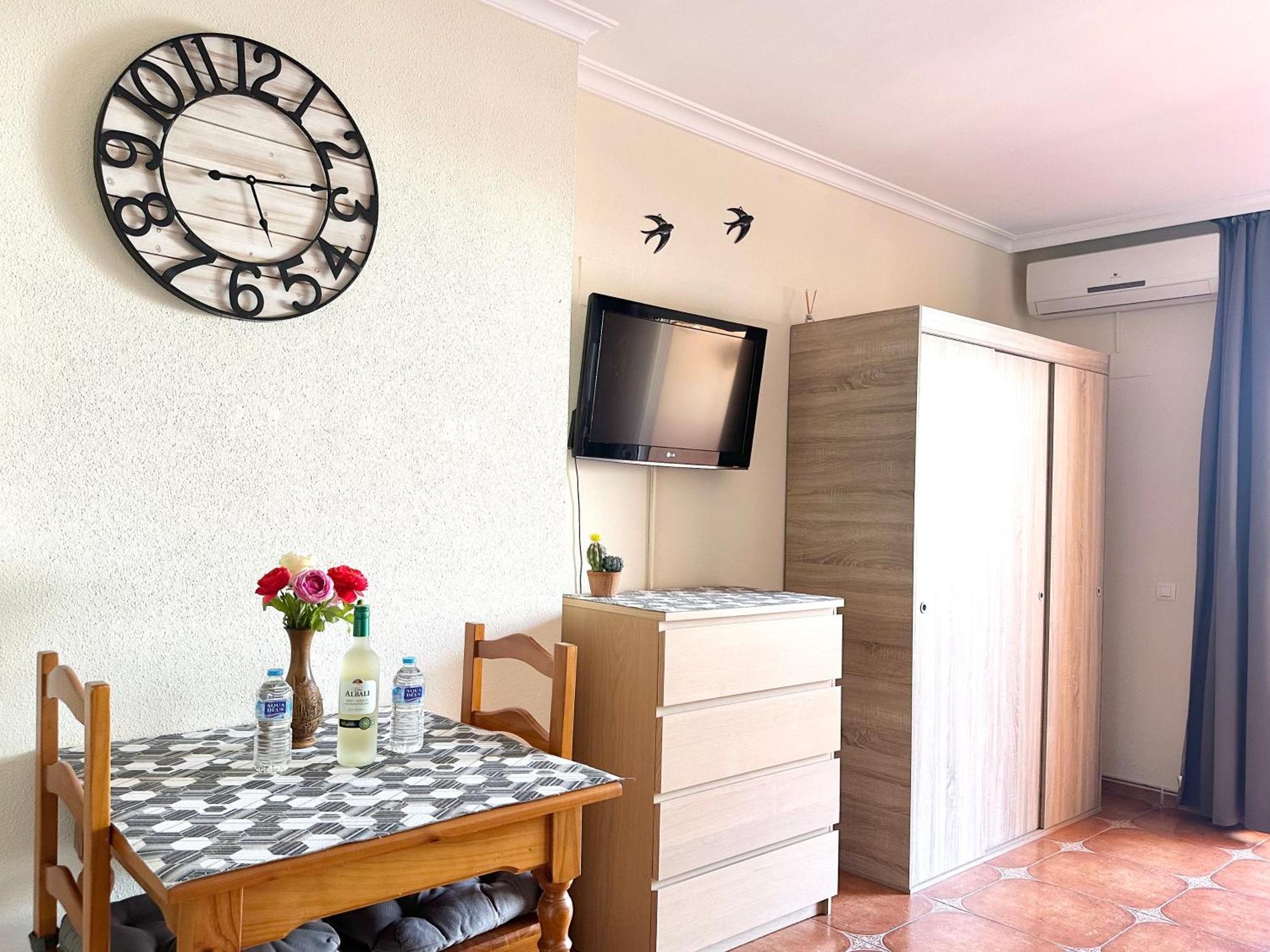Costa Del Sol Seaside Studio - 5 Mins From Beach Fuengirola Dış mekan fotoğraf